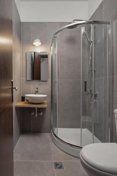 Frog1 Διαμερισμα Στο Κεντρο Τησ Πολησ Appartement Ioannina Buitenkant foto